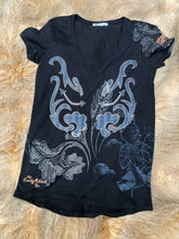 Load image into Gallery viewer, Thai Rodeo V-Neck on Black