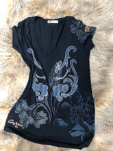 Load image into Gallery viewer, Thai Rodeo V-Neck on Black